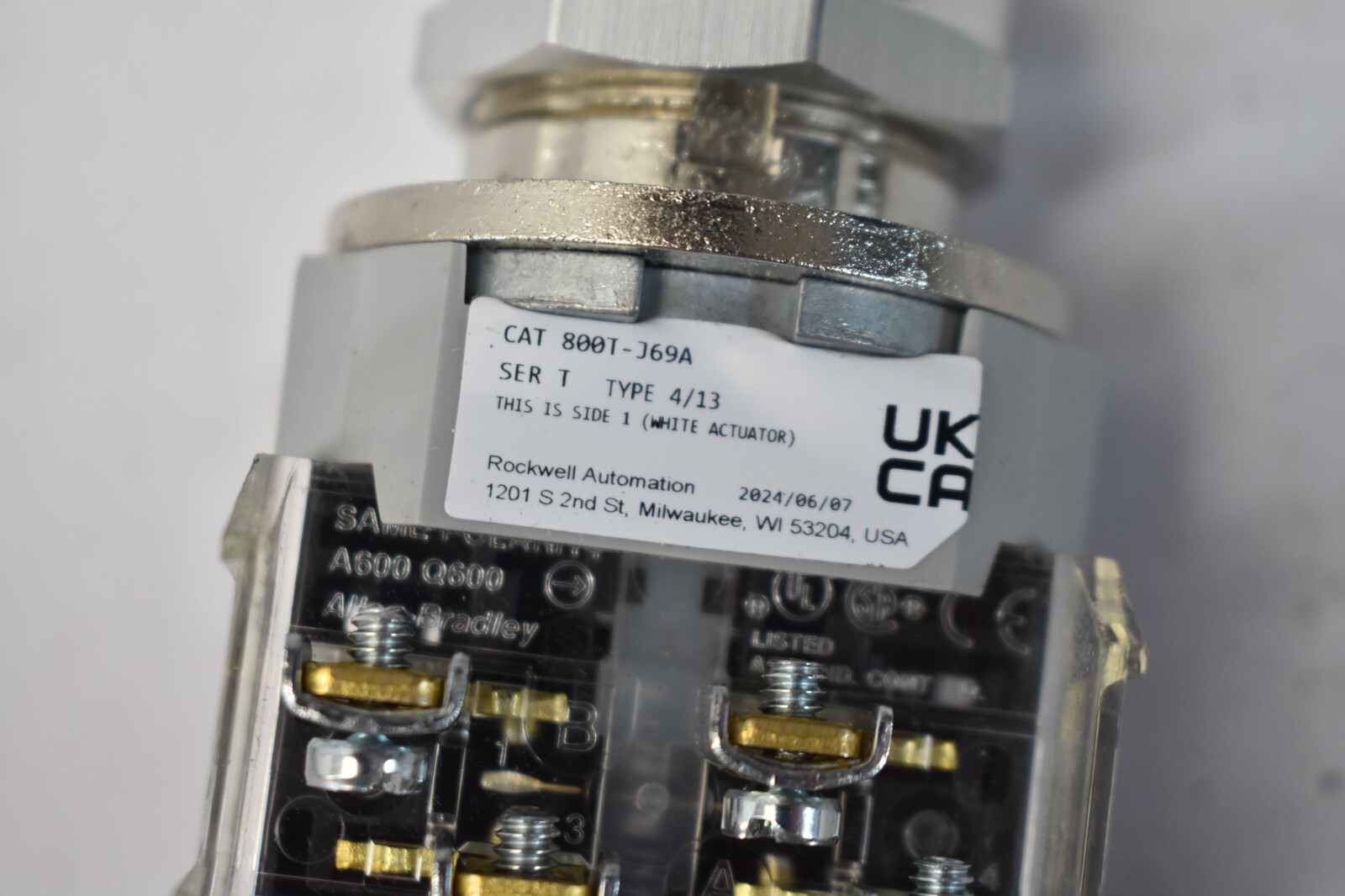 Allen Bradley Selector Switch 800T-J69A SER T Genuine OEM Replacement Unit