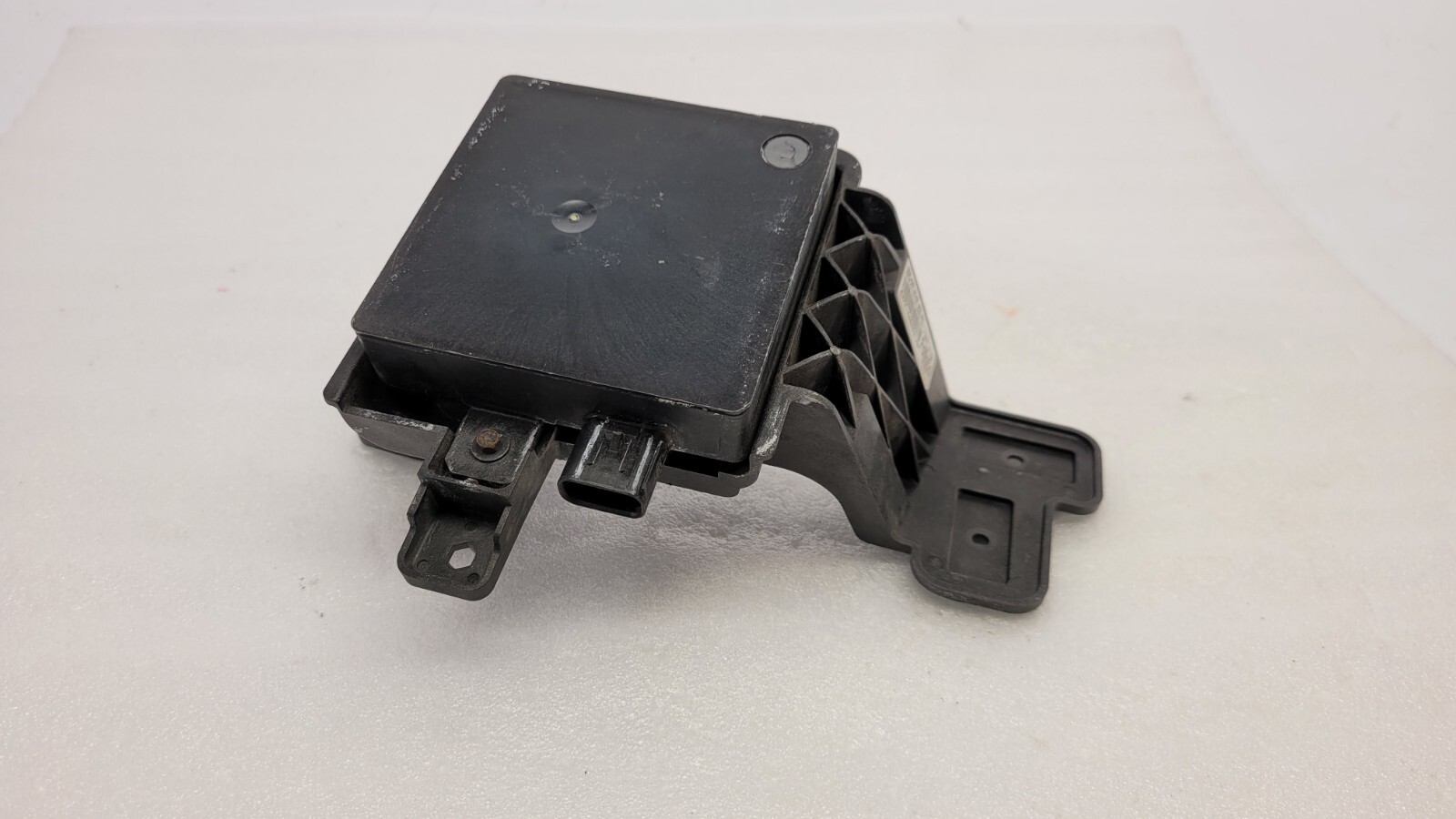 2015 2016 LINCOLN MKC PASSENGER RIGHT BLIND SPOT RADAR SENSOR EJ7T-14D453-AD OEM