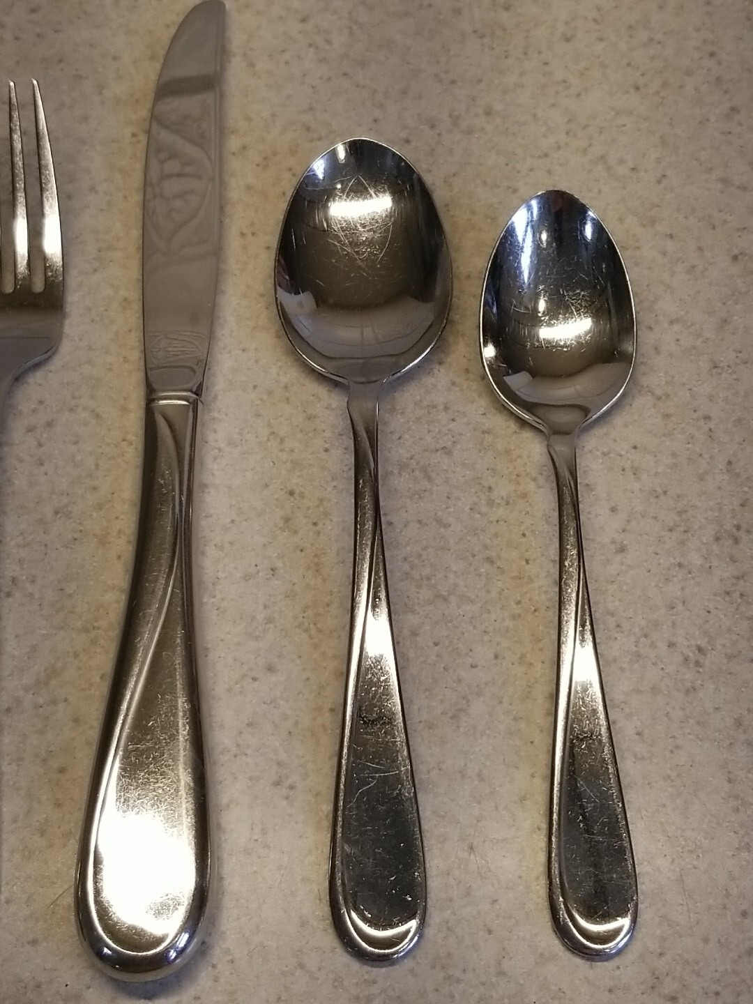 ONEIDA USA STAINLESS FLATWARE FLIGHT RELIANCE 5 PC PLACE SETTING