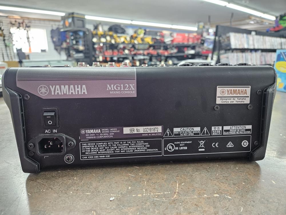 YAMAHA MG12X (27074-5)