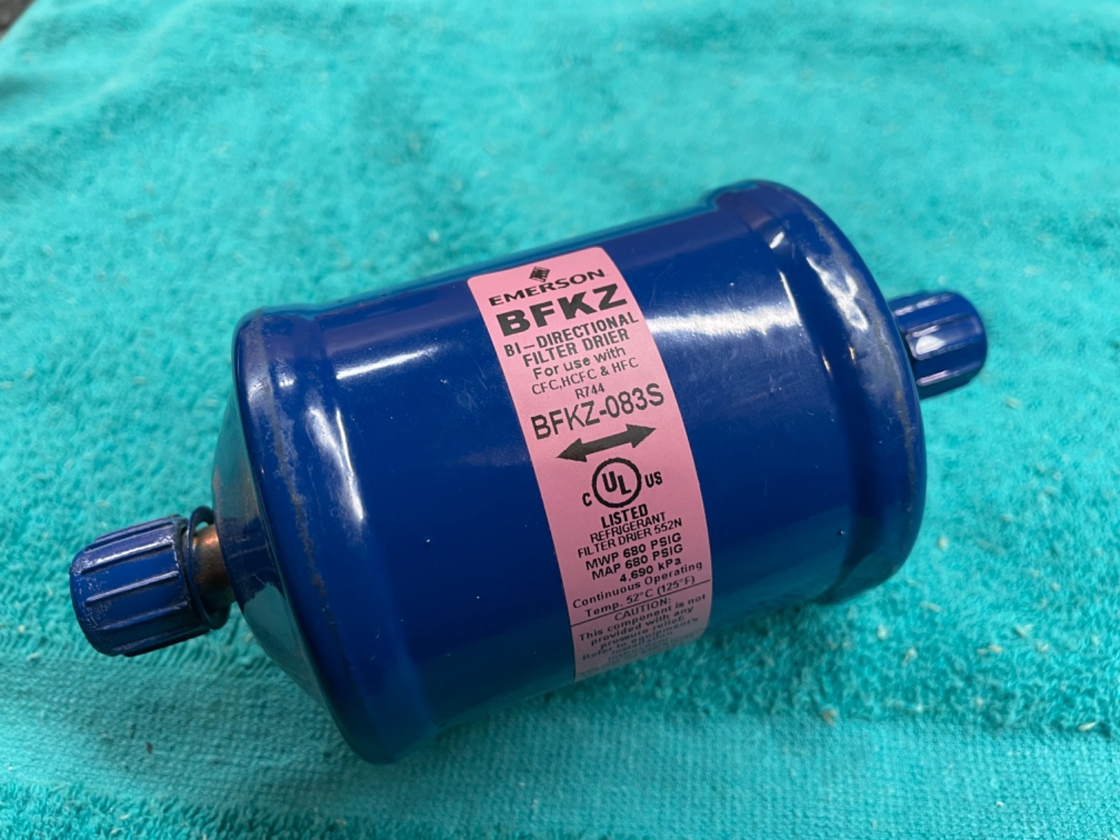 New Emerson BFKZ-083S Bi-Flow Filter Drier 3/8 ODF Sweat R744 CFC HCFC HFC