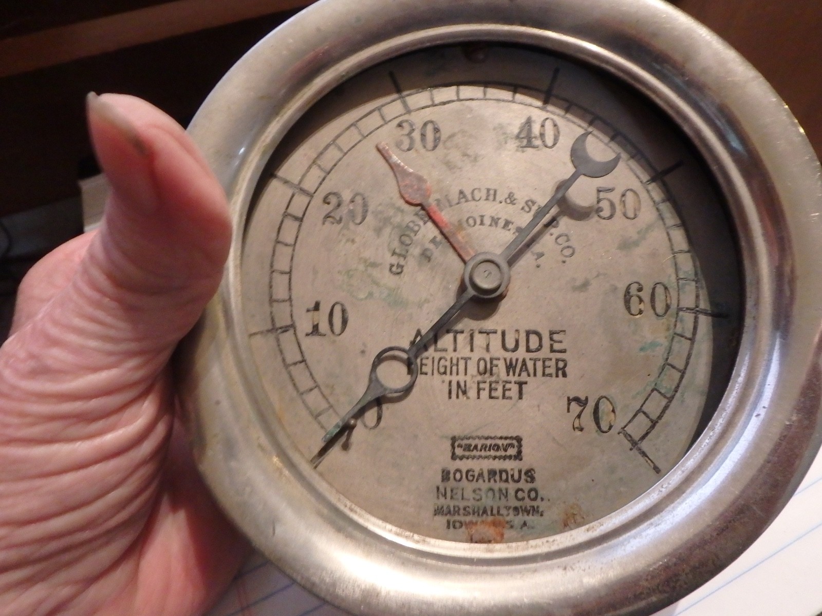 4C -vintage  ALTITUDE height of water in feet- 0-70 feet by GLOBE & MACH