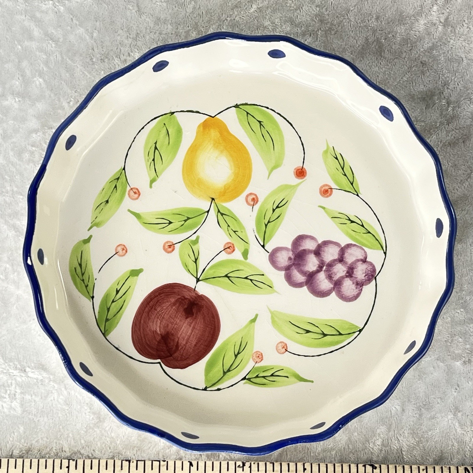 Weston 7" Hand Painted Scalloped Edge Quiche Dish