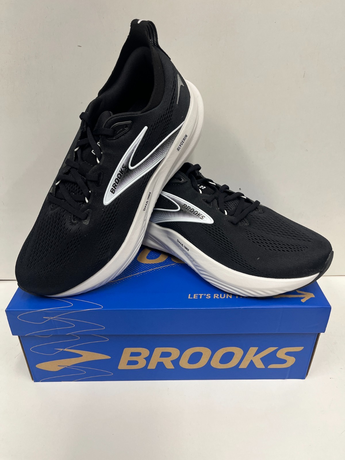 Brooks Glycerin 22  -- Women's Running Shoes -- NEW