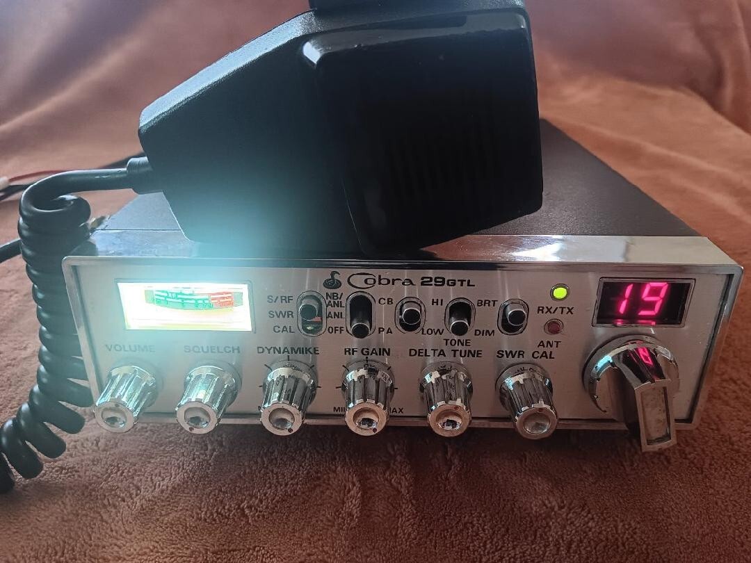 CB RADIO-COBRA 29 GTL