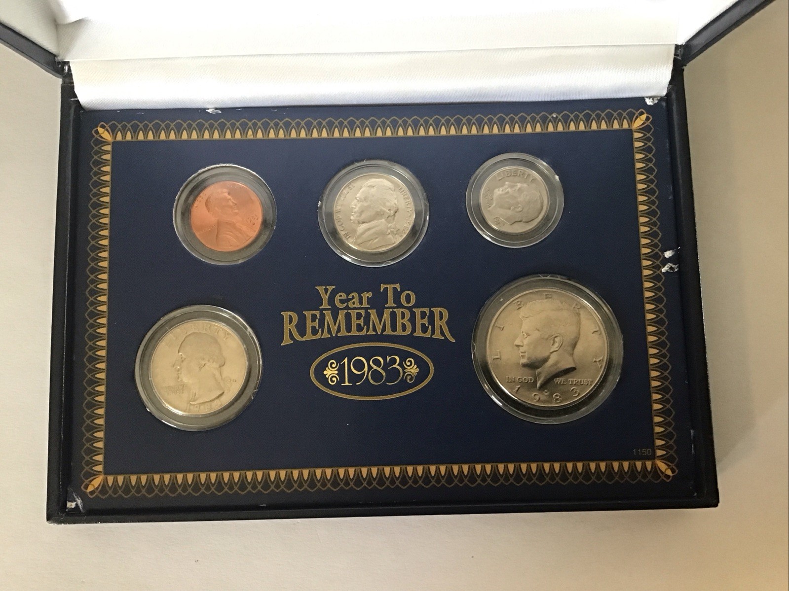 1983 Year to Remember Uncirculated Coin Set D Mint Condition In Original Box