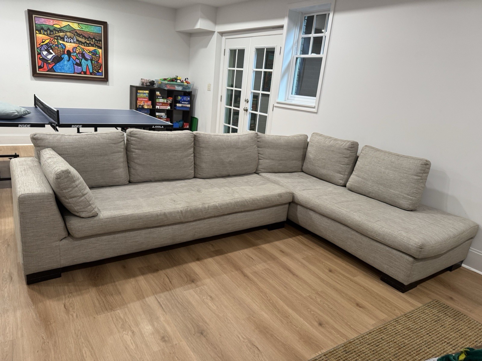 Large Two-Piece Gray Sofa – Excellent Condition Spacious and super comfortable