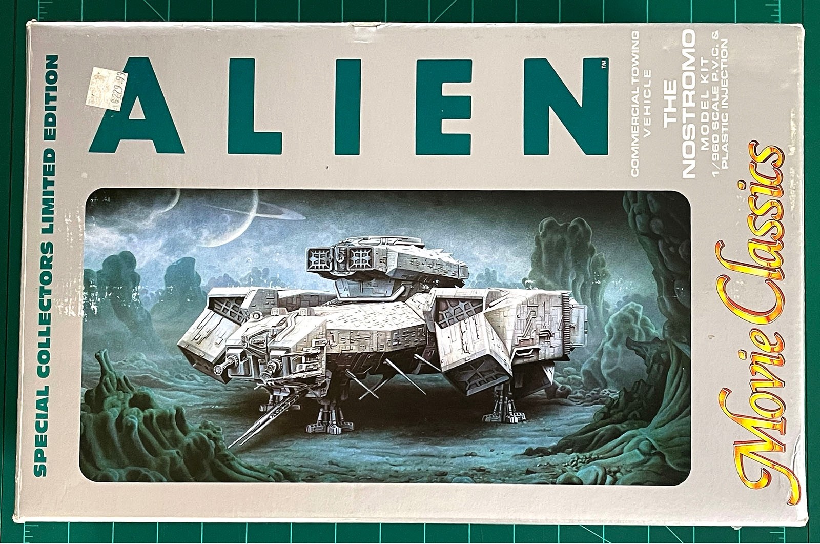 RARE NEW NIB Alien Nostromo OOP 1:960 Scale Model Kit by Halcyon #HT03 1992 NICE