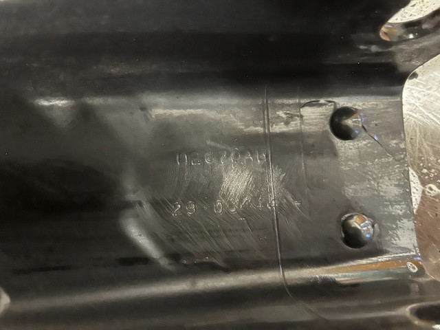 PETERBILT BRACKET-SUSPENSION UPPER RIGHT STL 29-03444