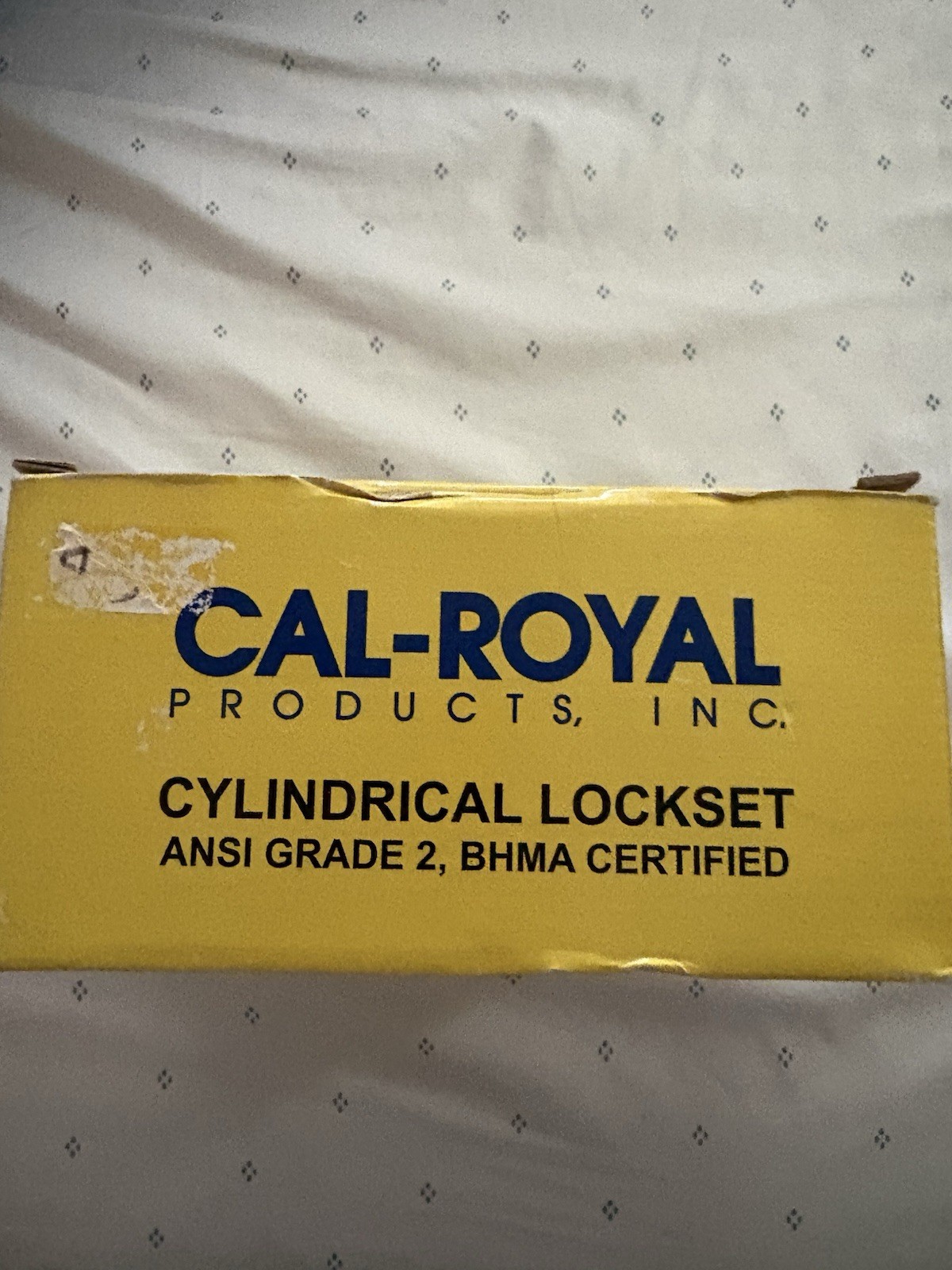 cal royal Cylindrical Locket