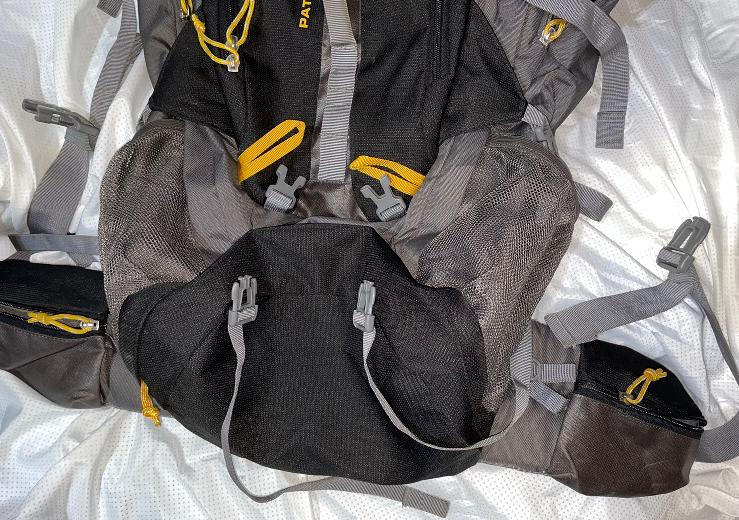 HIGH SIERRA PATHWAY 90 L BACKPACK