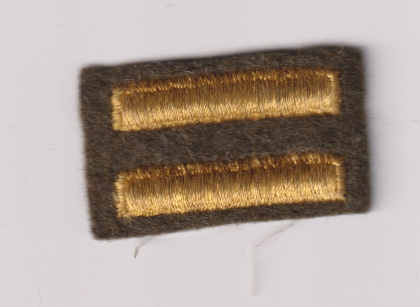 2 overseas service stripes (1 years) yellow on brown wool WWII US Army USAAF