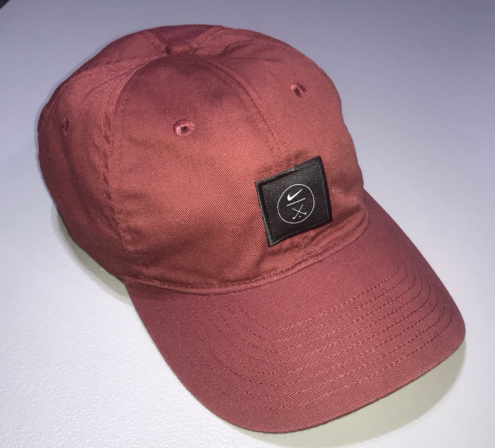Nike Golf Swoosh & Golf Clubs Logo Active Outdoors Maroon Adjustable Cap