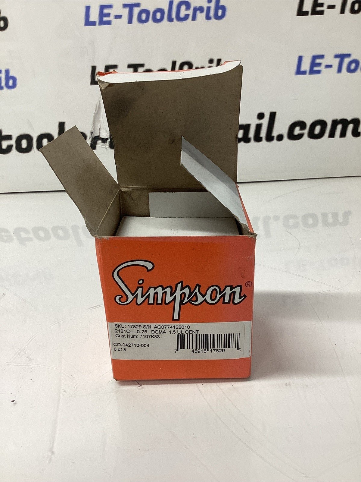 SIMPSON ELECTRIC Meter AG0774122010 Range:0-15 DC Volts 1000 Ohms/Volt N-051