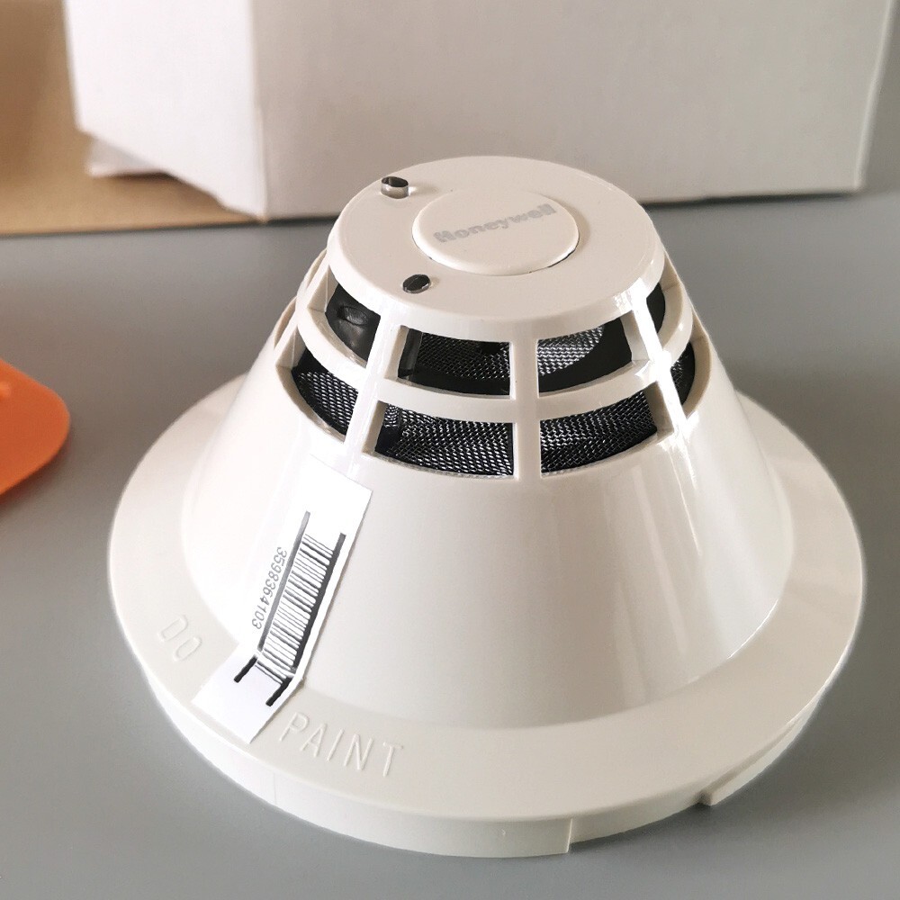 BRAND NEW HONEYWELL XLS-ISI INTELLIGENT DETECTOR INO FREE FAST SHIPPING