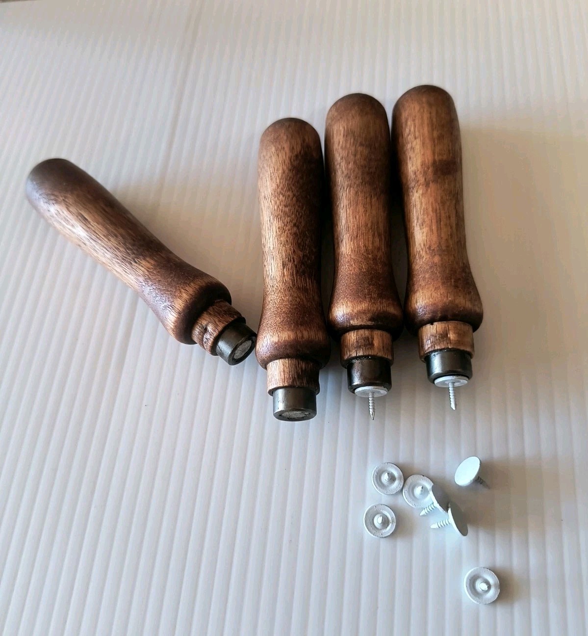 Insulators Hand Tools (Thumbtack Pusher) Tac Pusher