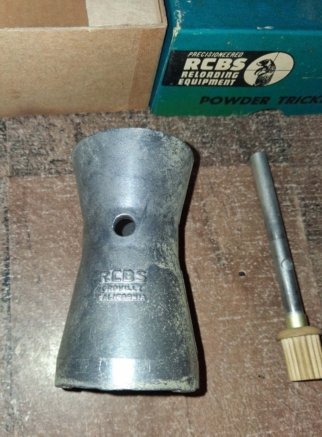 Vintage RCBS Powder Trickler Precisioneered Reloading Equipment w/Box Read