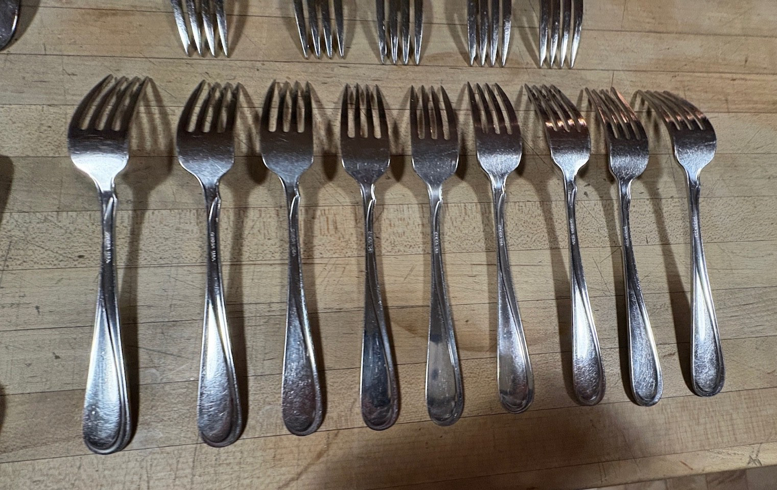 56 Pieces Oneida Stainless FLIGHT RELIANCE ** Set 9 plc Settings