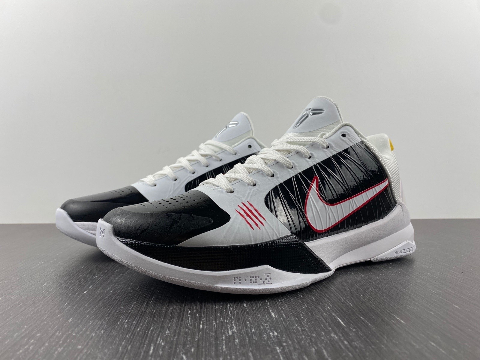CD4991-101 Zoom Kobe 5 Protro'Alternate Bruce Lee White Black