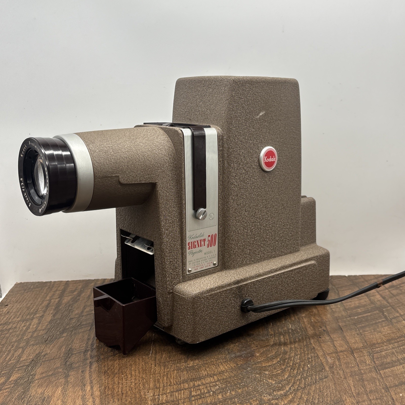 Vintage Kodak Kodaslide Signet 500 Projector Model 1 - USA Made Tested & Works!