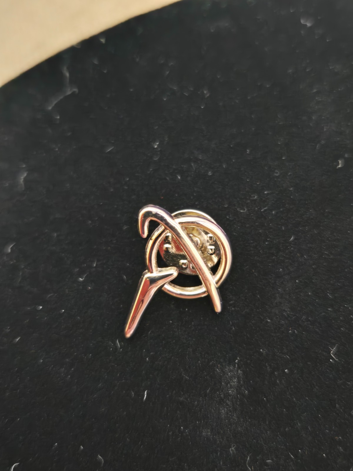 Boeing Logo Silver Lapel Pin