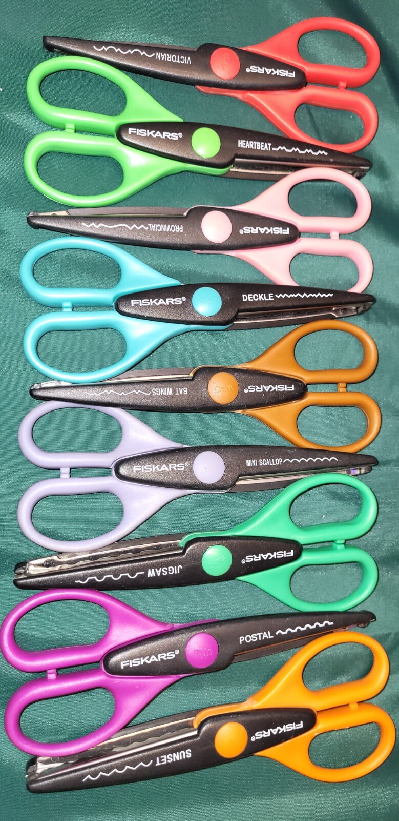 FISKARS Paper Edger Scissors,Set of 18 Patterns,Cutting Craft in Plastic Storage