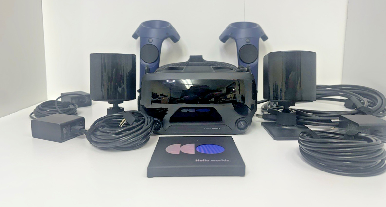 Valve Index PC & Console VR Headset Full Kit, 2.0 Controllers, 2.0 Base Stations