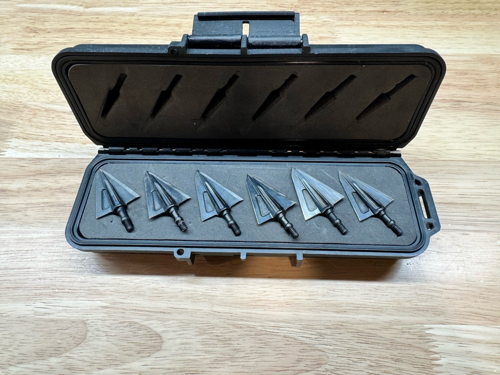 RMS Cutthroat Broadheads 125gr Right Bevel 6 Pack /Case(single Bevel Broadheads