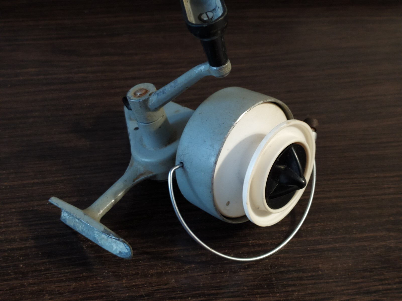 Fishing Vintage Soviet Spinning Metal Reel Fishing Tackle Made in USSR