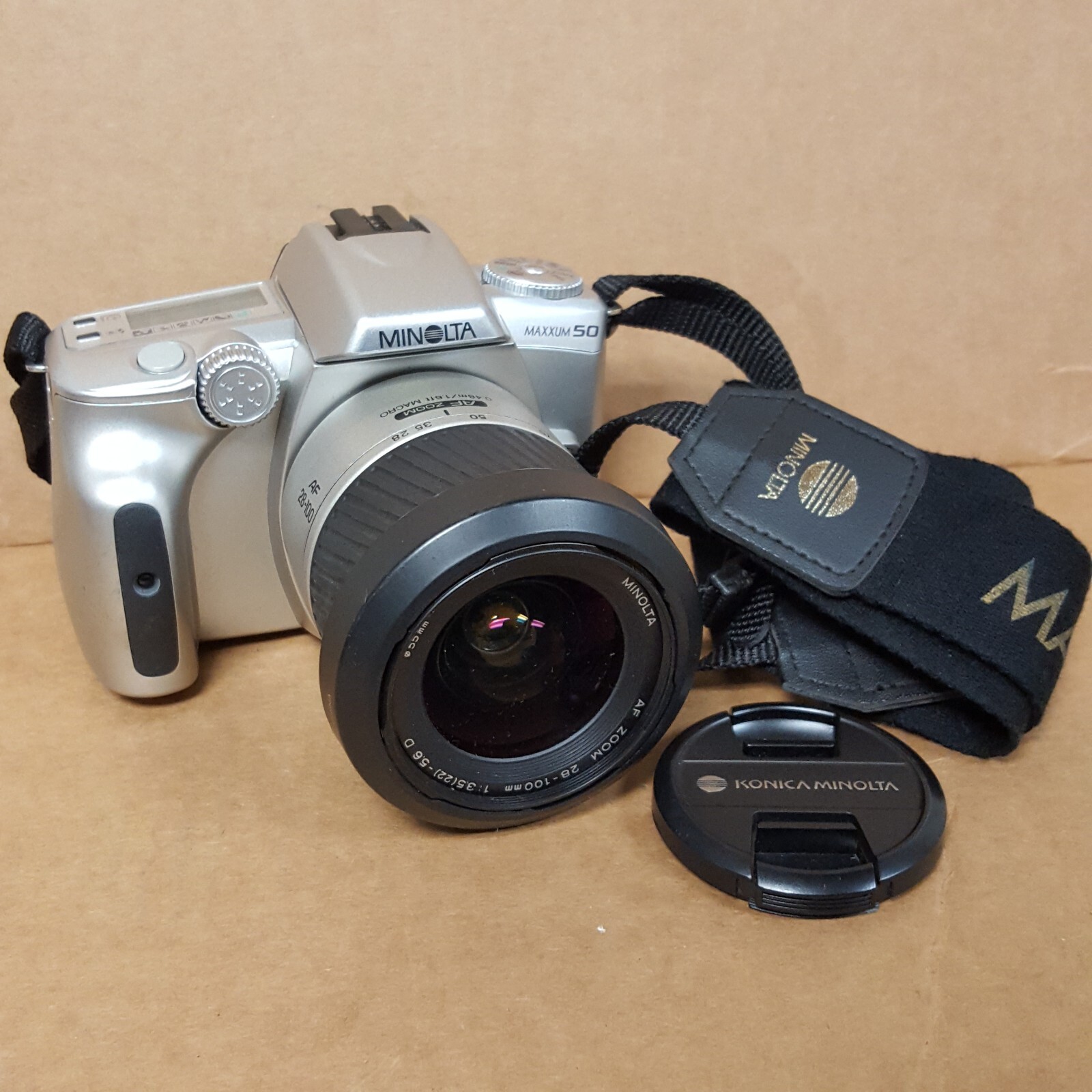 Minolta MAXXUM 50 35MM Film CAMERA w/ AF Zoom 28-100MM (No Bttry - No Film) USED