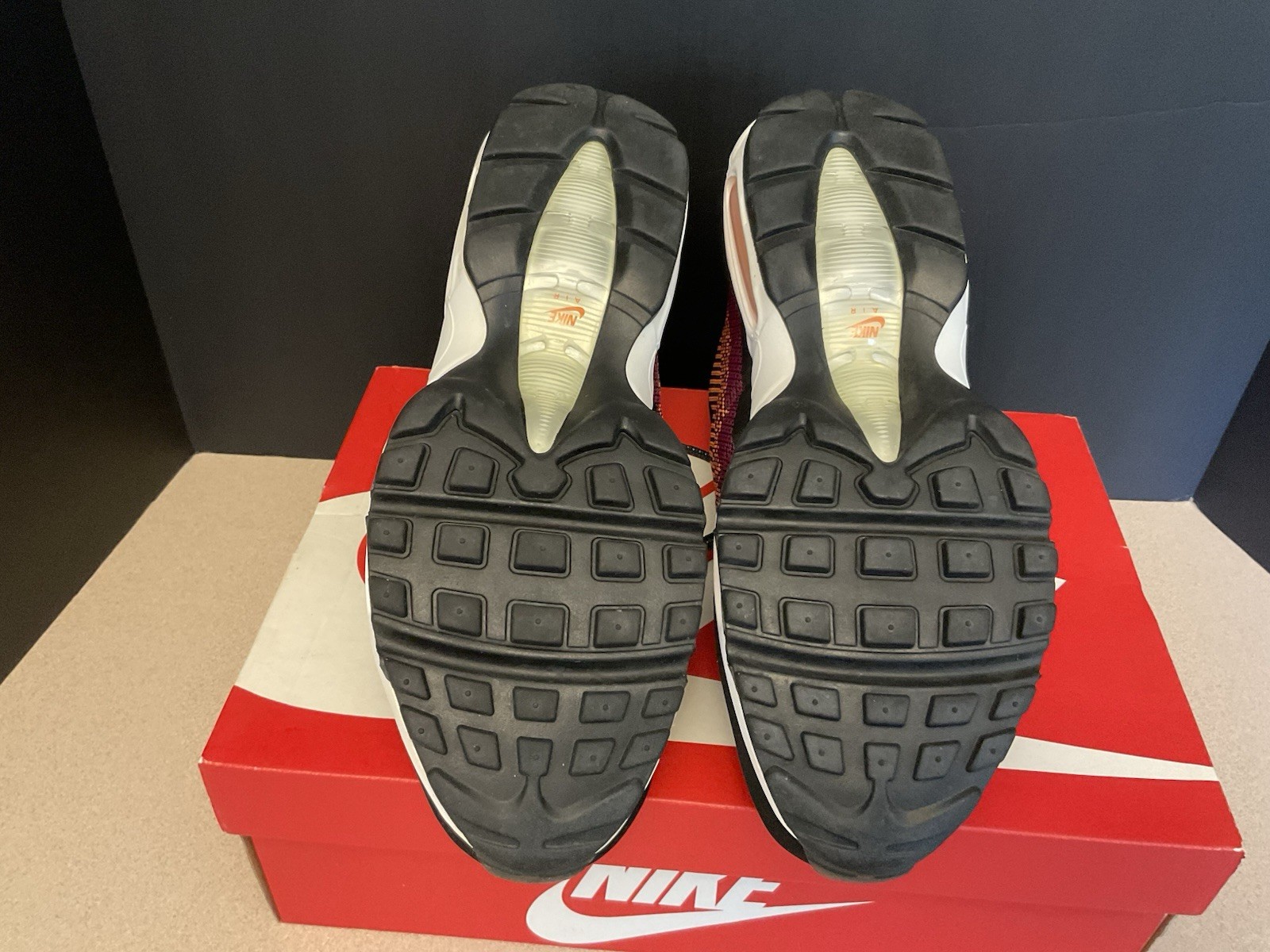New! Mens Nike Air Max 95 JCRD Athletic Running Shoes. Size 9.5. Awesome Shoes!