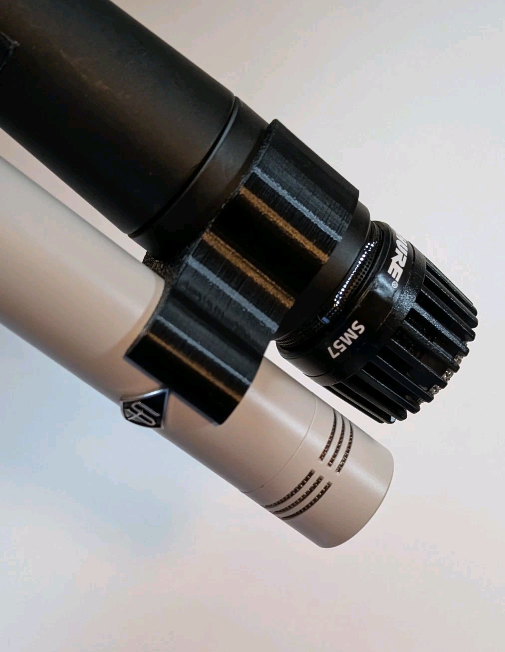 Double Microphone Clip SM57/SP1 - Small Diaphragm Condenser Attachment