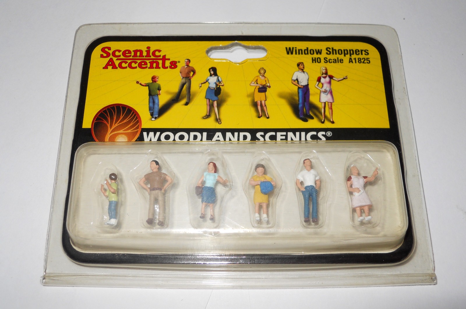 Woodland Scenics #A1825 HO scale "Window Shoppers"