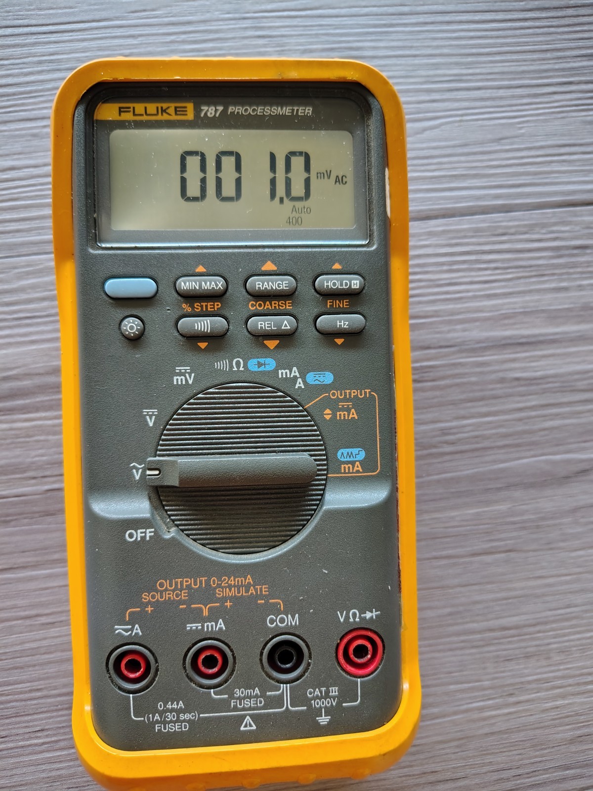 Fluke 787 ProcessMeter Calibrator Meter Multimeter