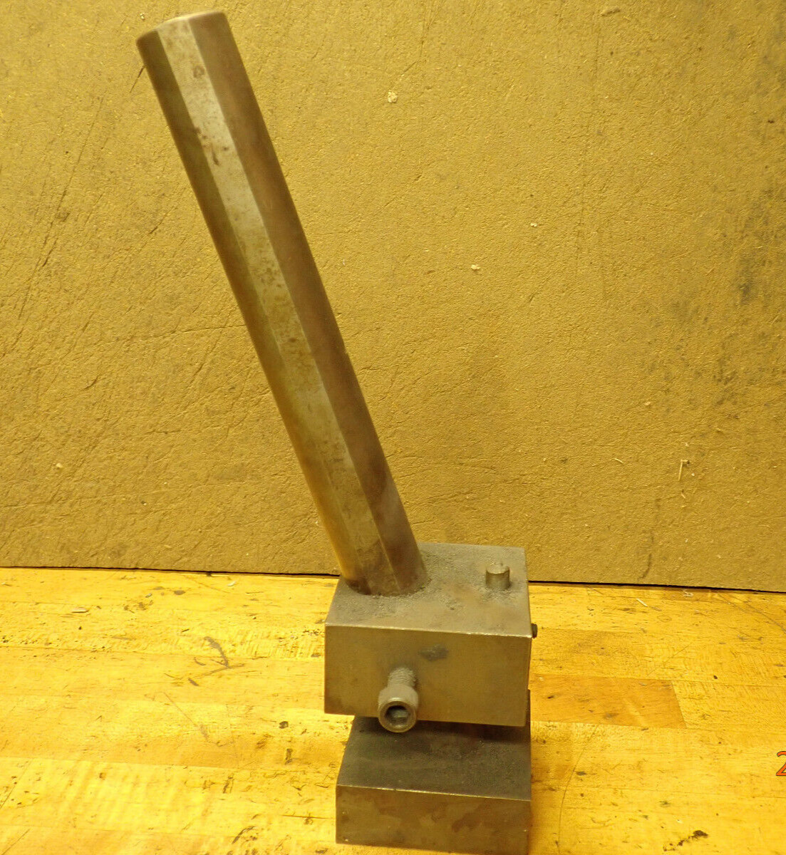 LOT L44 LARGE  ADJUSTABLE SURFACE TOOL CUTTER GRINDER WHEEL DRESSER STAND