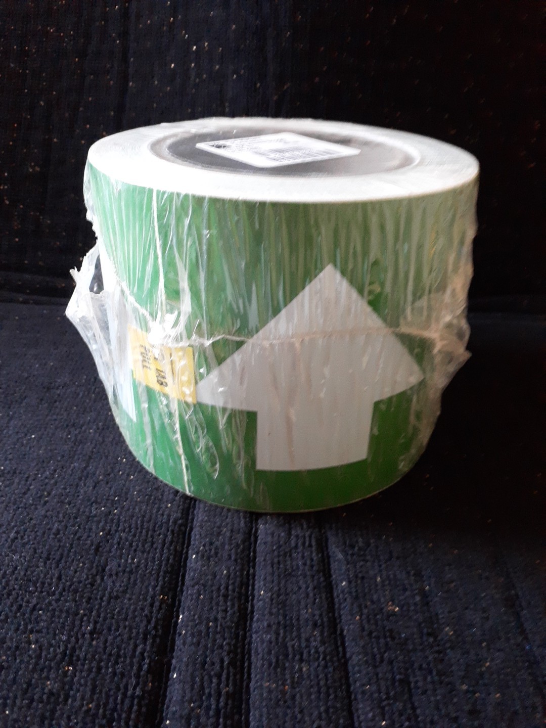 Brady 91290 Pipe Marker Tape White Arrows On Green Vinyl 4"