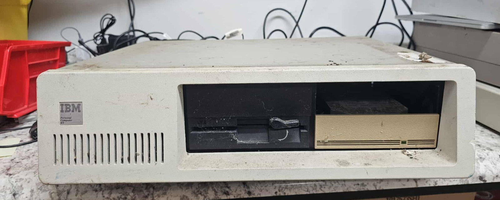 Clean Vintage IBM 5161 Expansion Case w/5150 MB Personal Computer & Cards - Tech