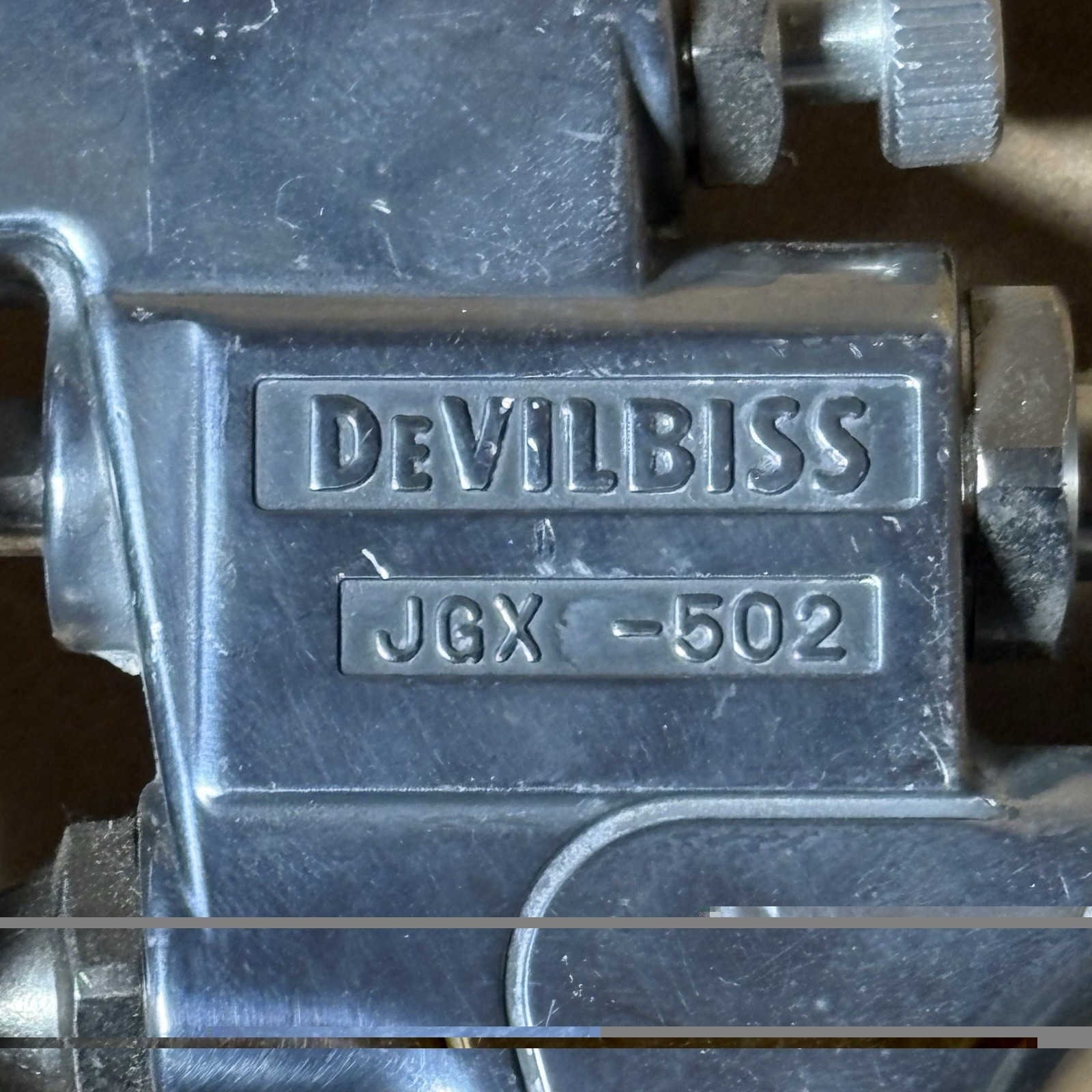 DeVILBISS JGX 502 Gravity Feed Spray Gun