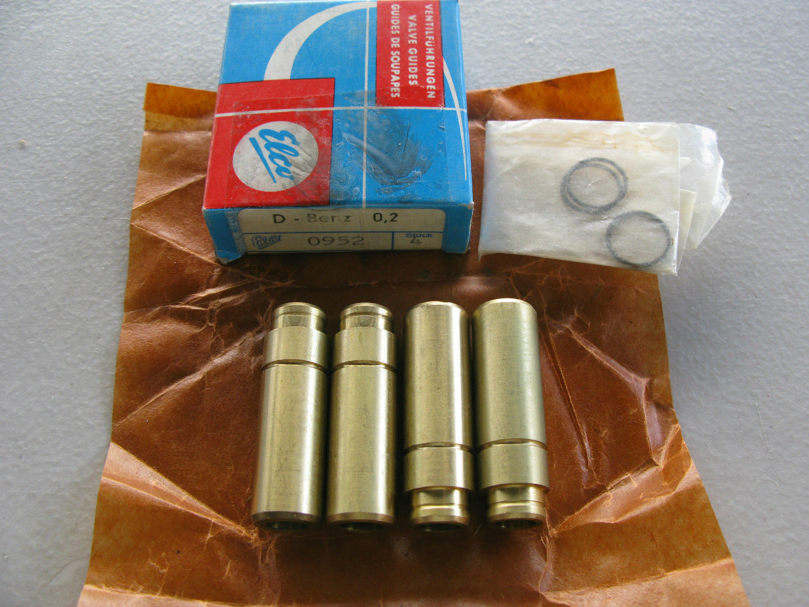 Elco Valve Guide 4 Pcs 0952 for 1982-1993 Mercedes 190 (1020501024)