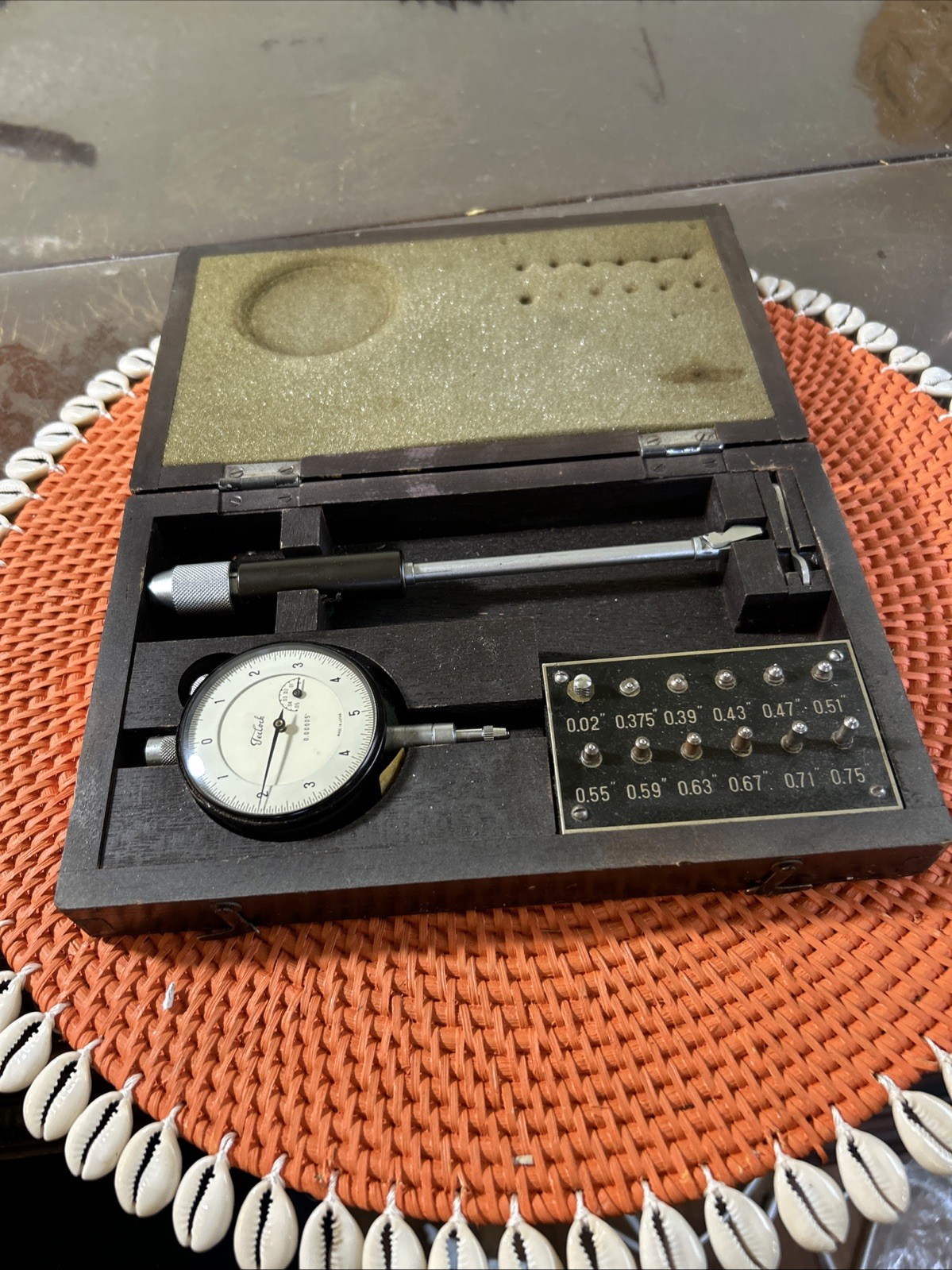 Teclock Cylinder Gauge 3/8" - 3/4" Indicator 0.25" - .0005" Wood Case