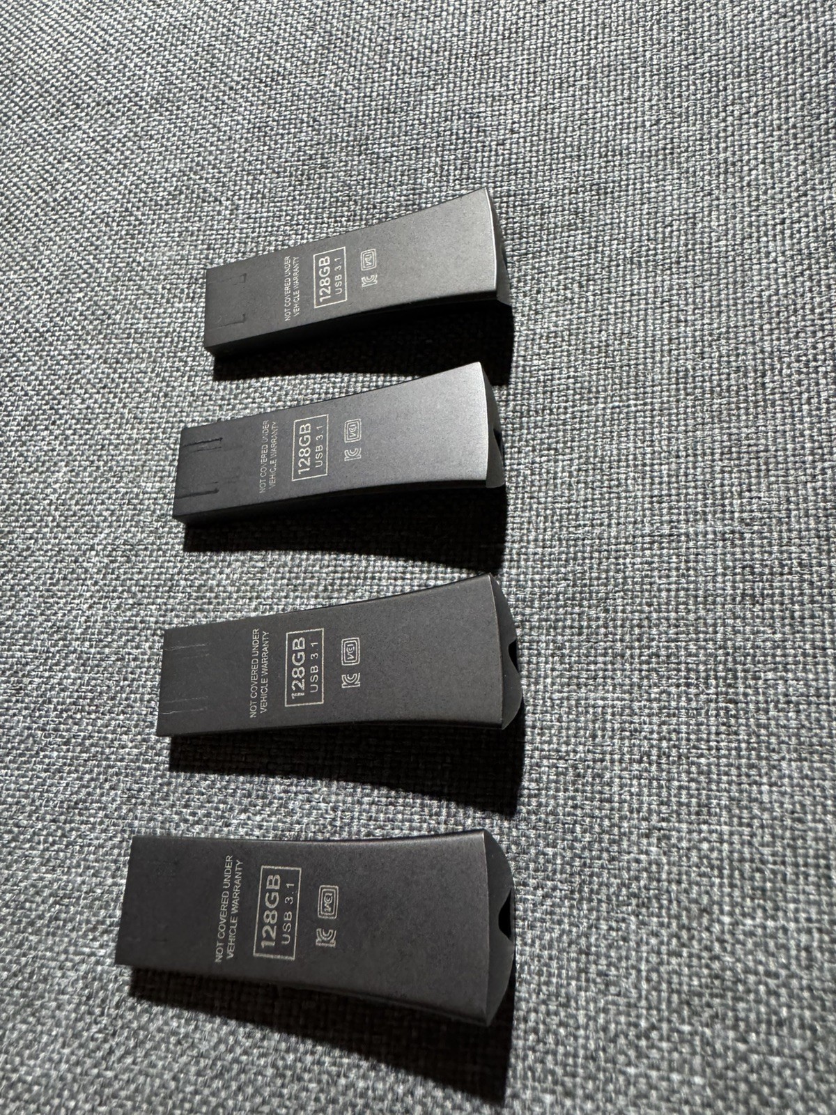TESLA USB 3.1 DRIVE 128GB