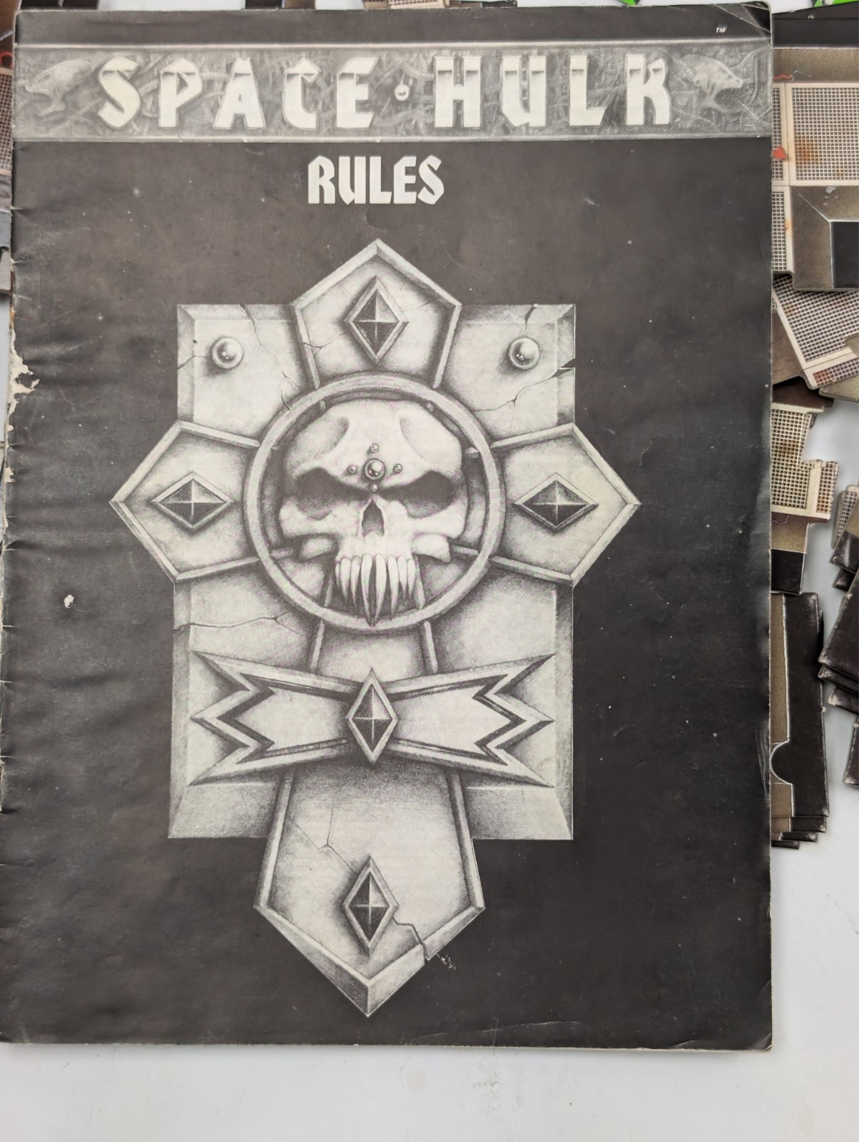 Space Hulk 1st edition Board Game Unpainted 100% complete
