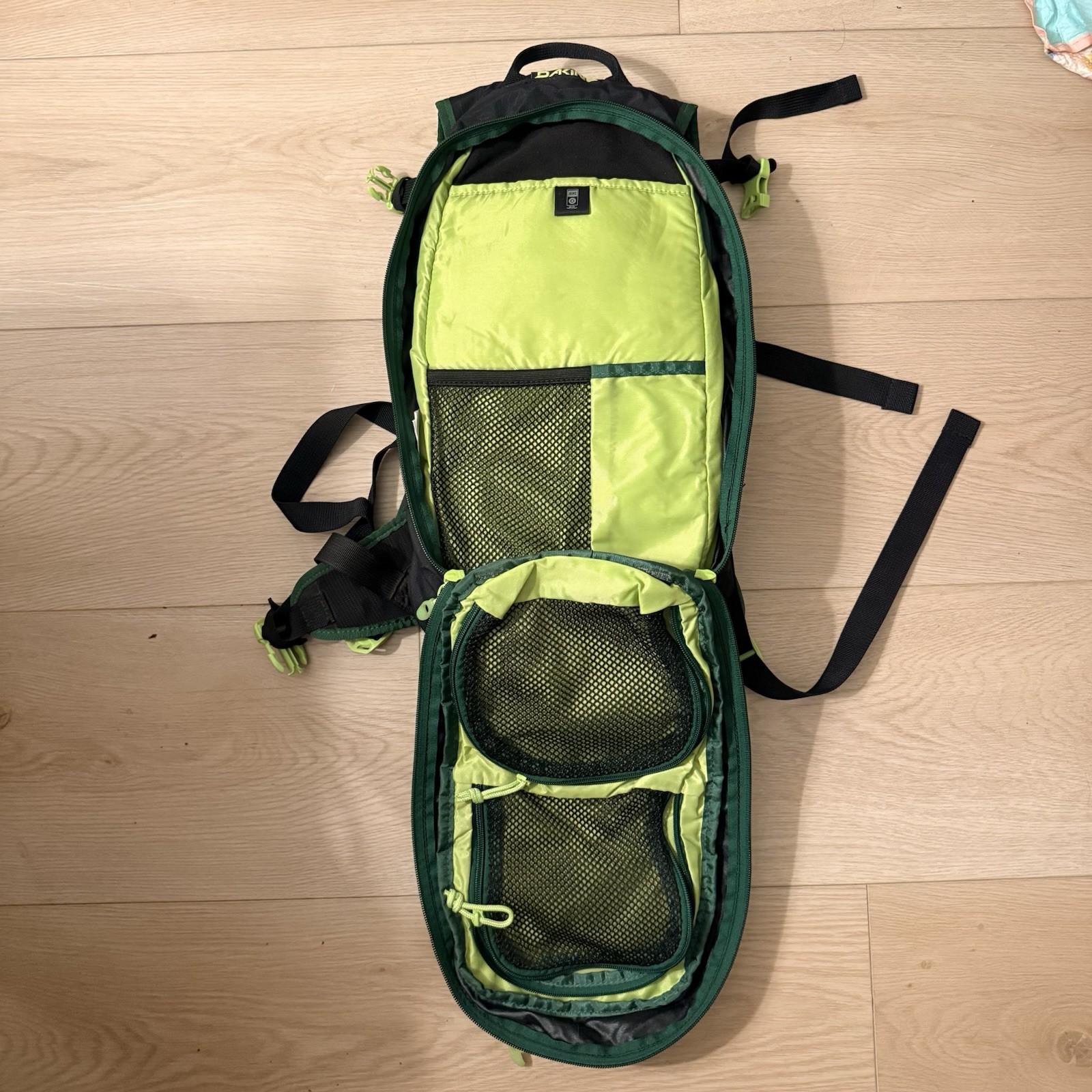 DAKINE Drafter Hydration Backpack 0-5L Black/Green