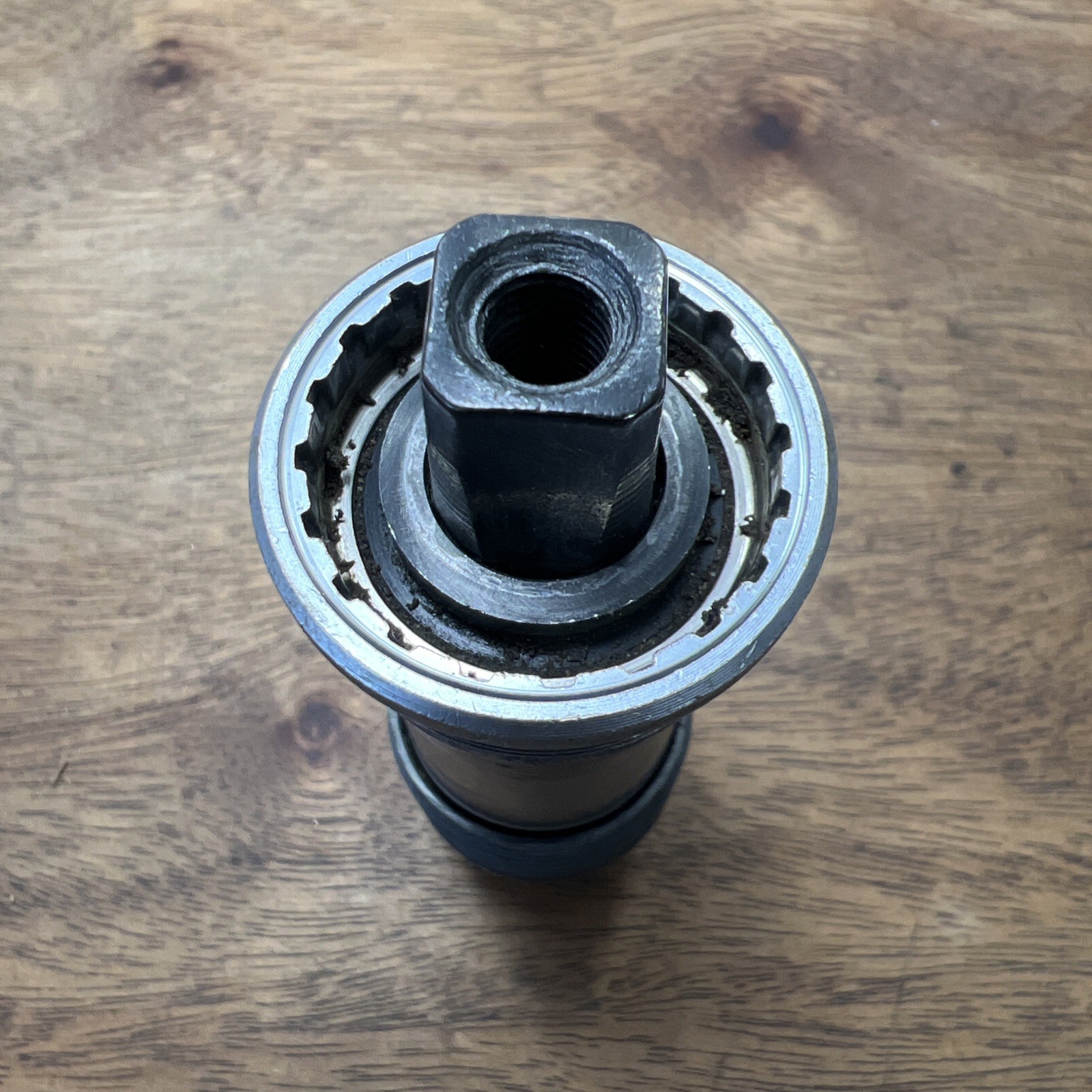 Shimano BB-UN52-E Bottom Bracket Triple 118mm 73 English