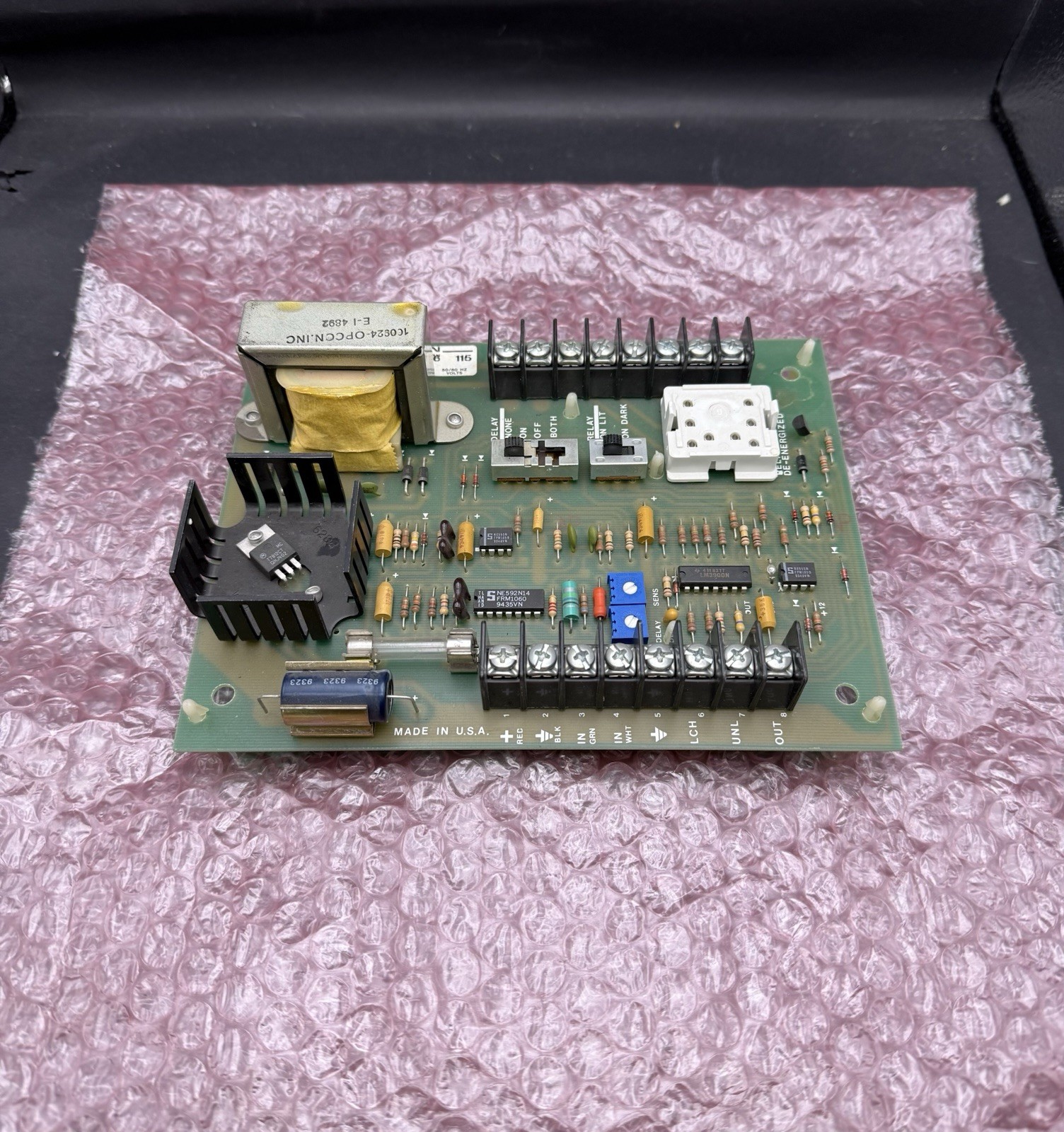 Eaton OPCON 8161B-1X2 CONTROL BOARD SELF-POWERED 115VAC NORMAL RESPONSE *NOB*