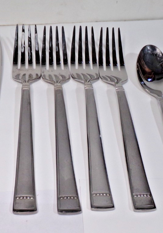 Towle Camridge JENNA MIRROR Stainless Flatware - 4 place settings 20pcs NICE!