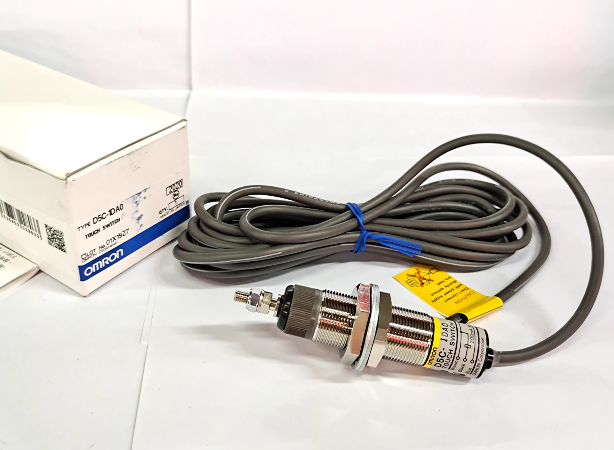 Omron D5C-1DA0 Touch switch New One Expedited Shipping D5C1DA0