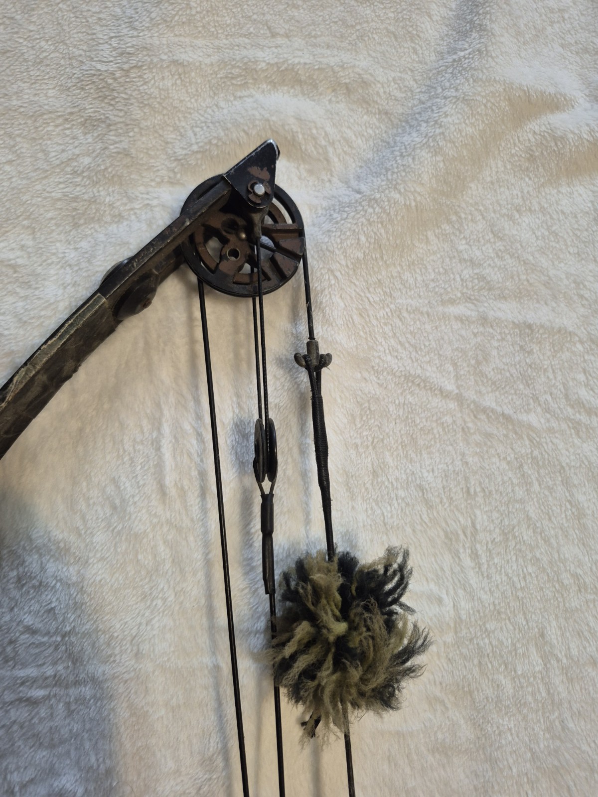 Jennings Compound Bow w/ Camouflage Limbs, Black/Camouflage, For Men