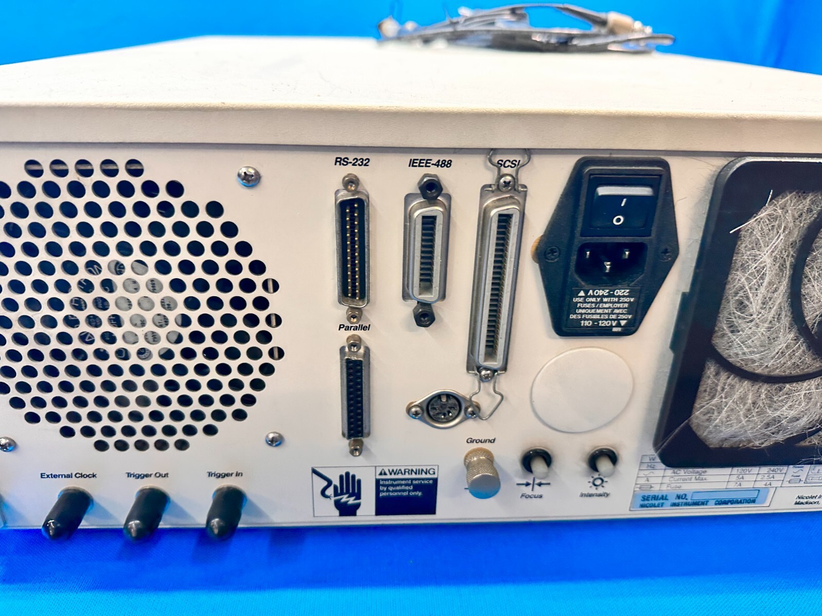 Nicolet 490 Digital Oscilloscope