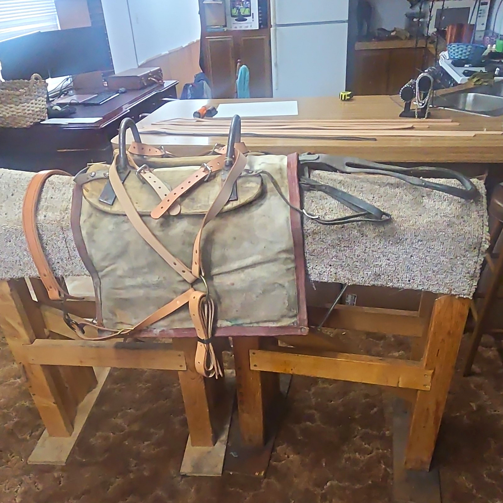 Pack Saddle Rigging w/ Canvas Pack Pad  . Mule Pack saddle.